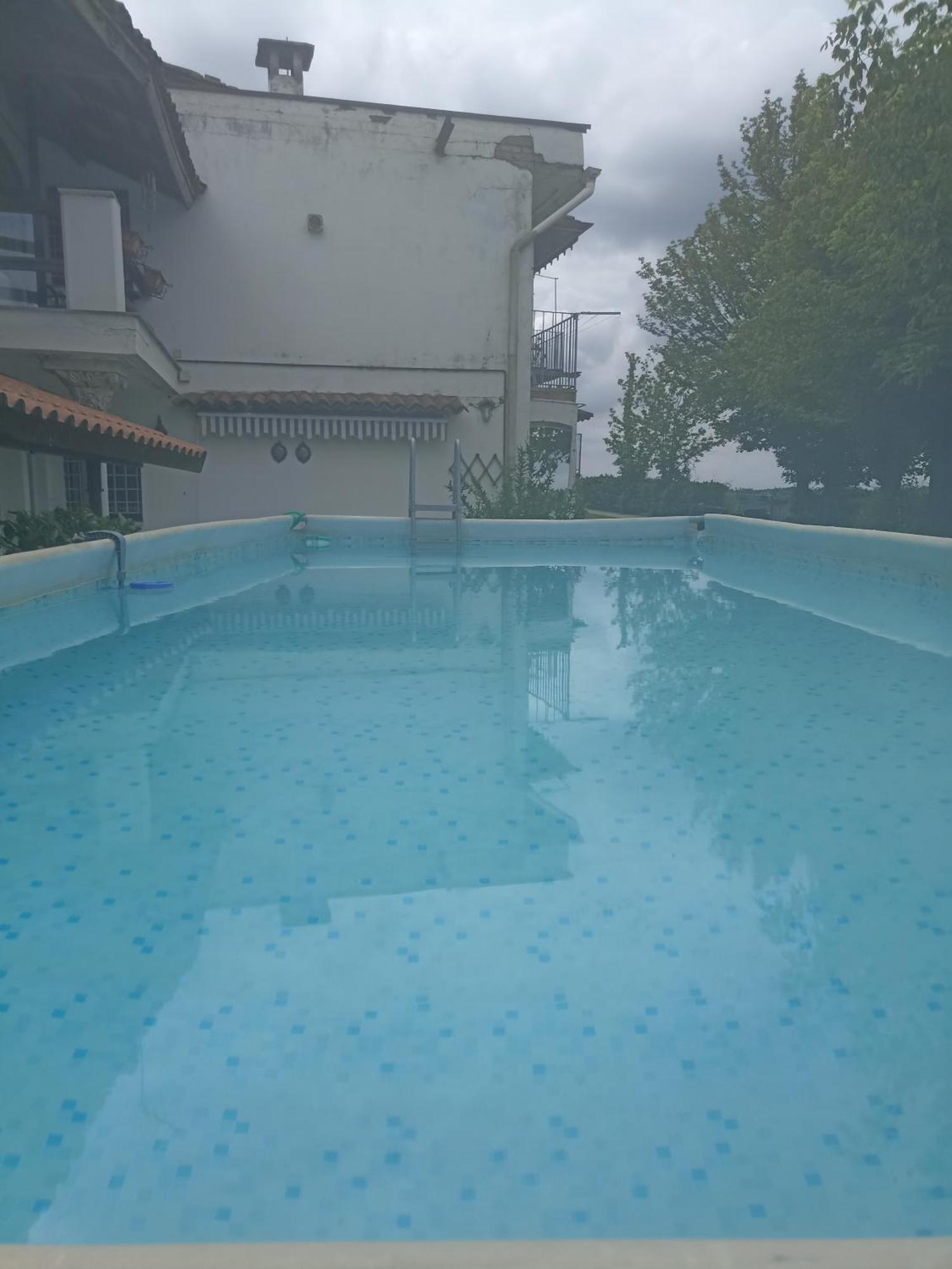 La Terrazza Lägenhet Asti Exteriör bild